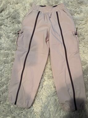 Like new Athleta track pants with zippers